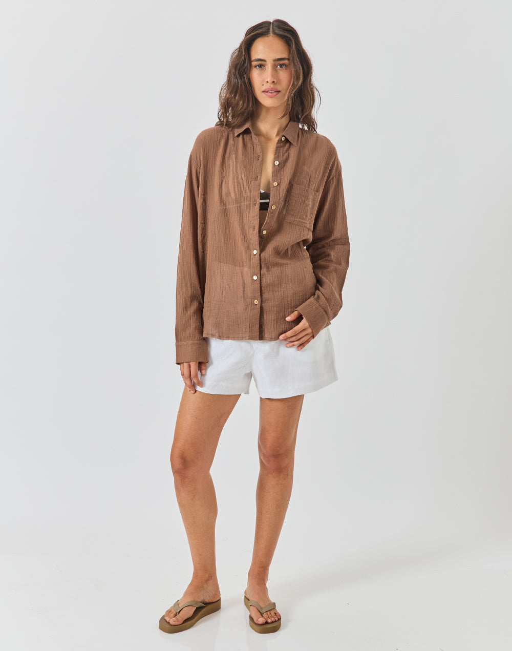 חולצה מכופתרת חום קפה AFRICA