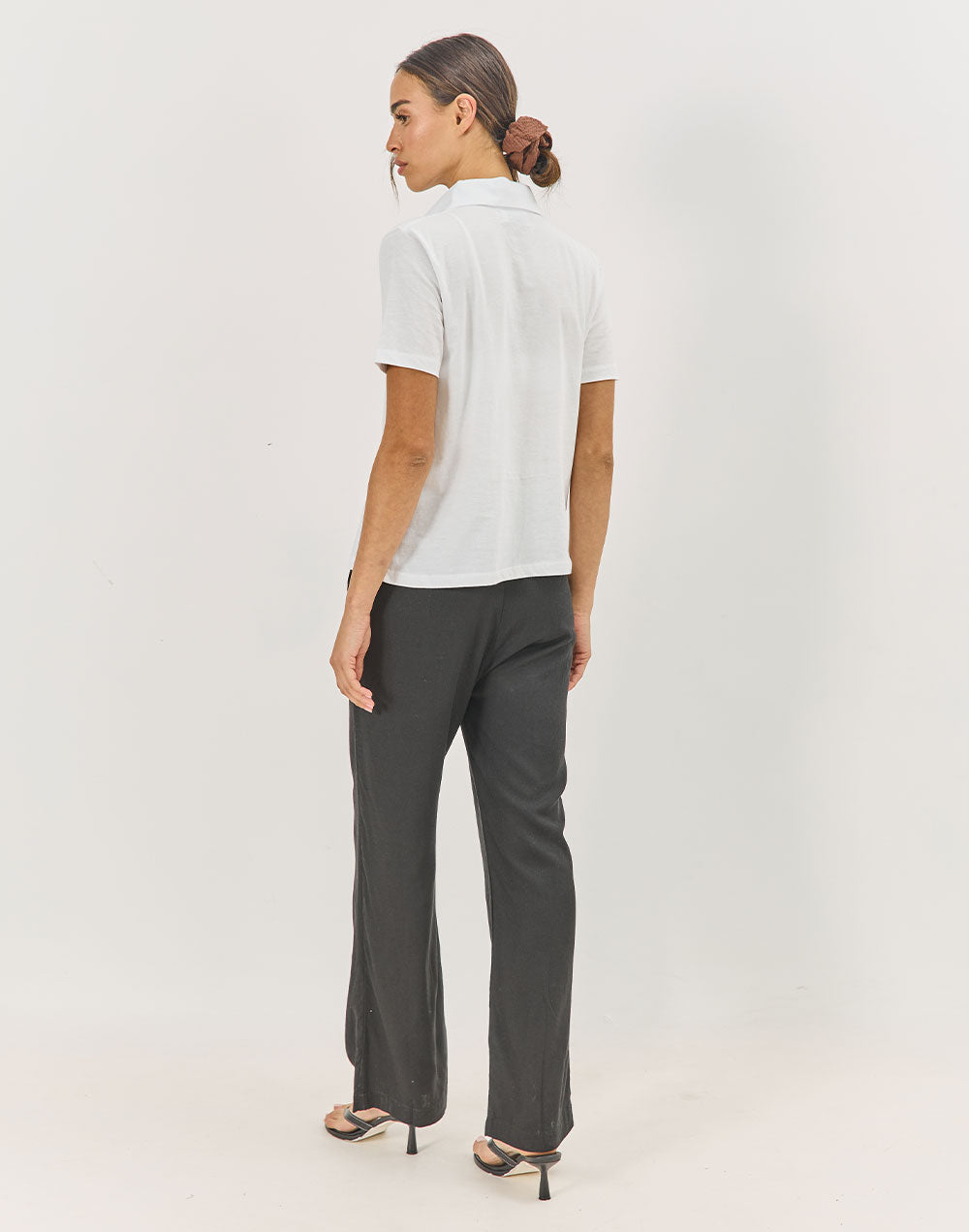 חולצה מכופתרת לבנה CEYLON