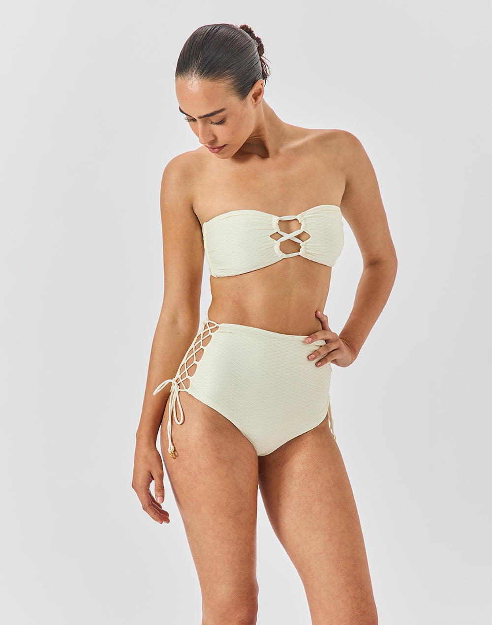 תחתון ביקיני גבוה לבן שנהב BAHAMAS