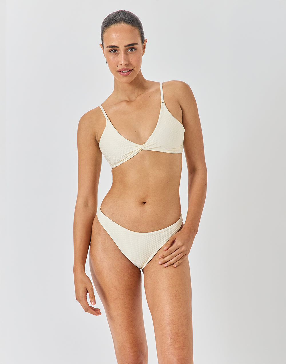 טופ ביקיני שנהב FIVE ISLAND