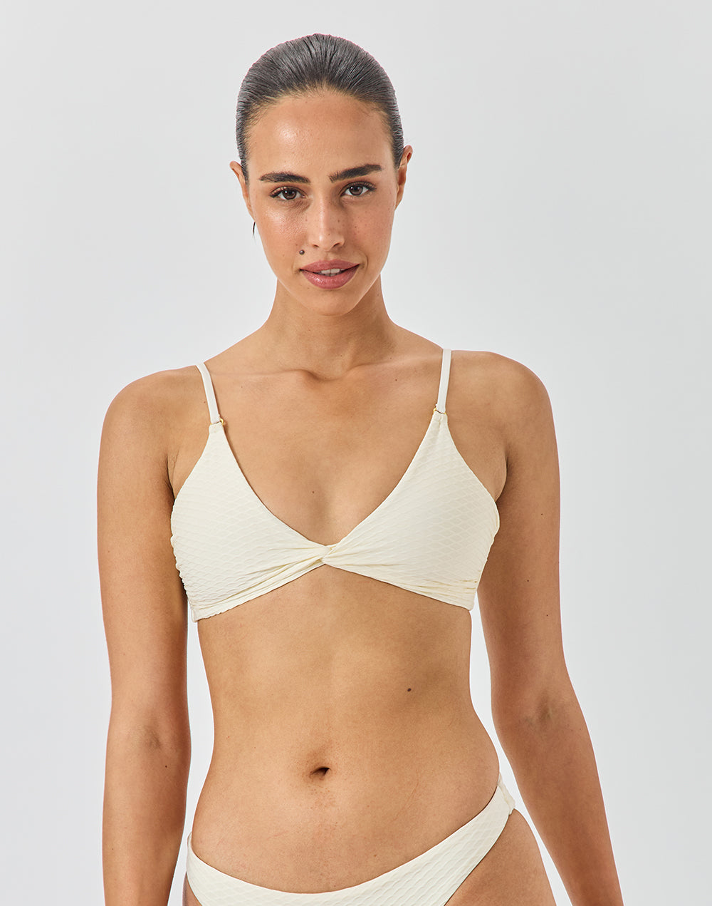 טופ ביקיני שנהב FIVE ISLAND