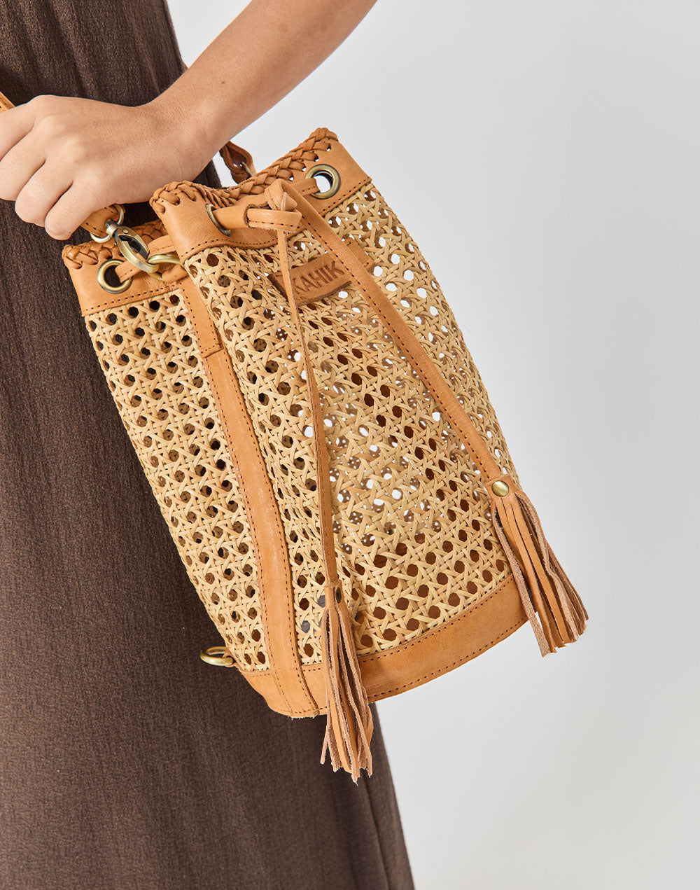 תיק גב ואלכסון ראטן משולב עור קאמל