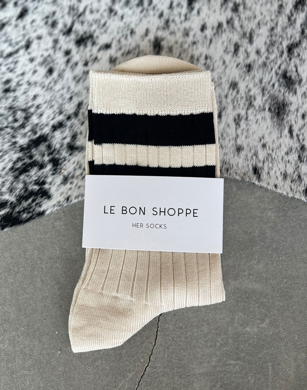 גרבי כותנה קרם פס שחור HER