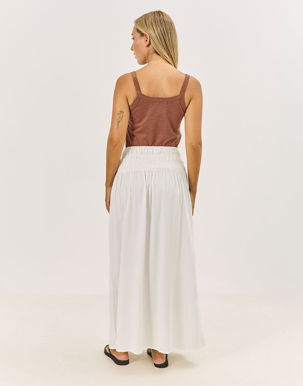 גופיה מפשתן חום קפוצ'ינו TOR