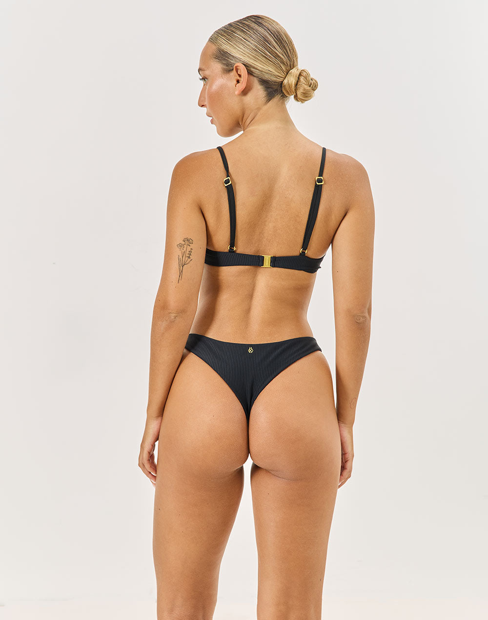 טופ ביקיני שחור SAMARA