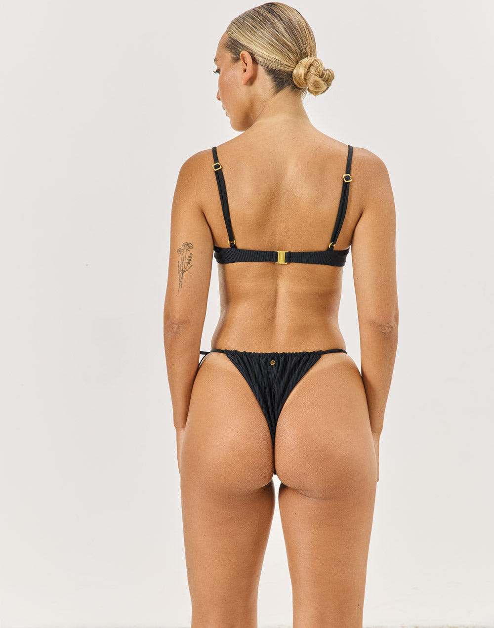 טופ ביקיני שחור SAN JUAN