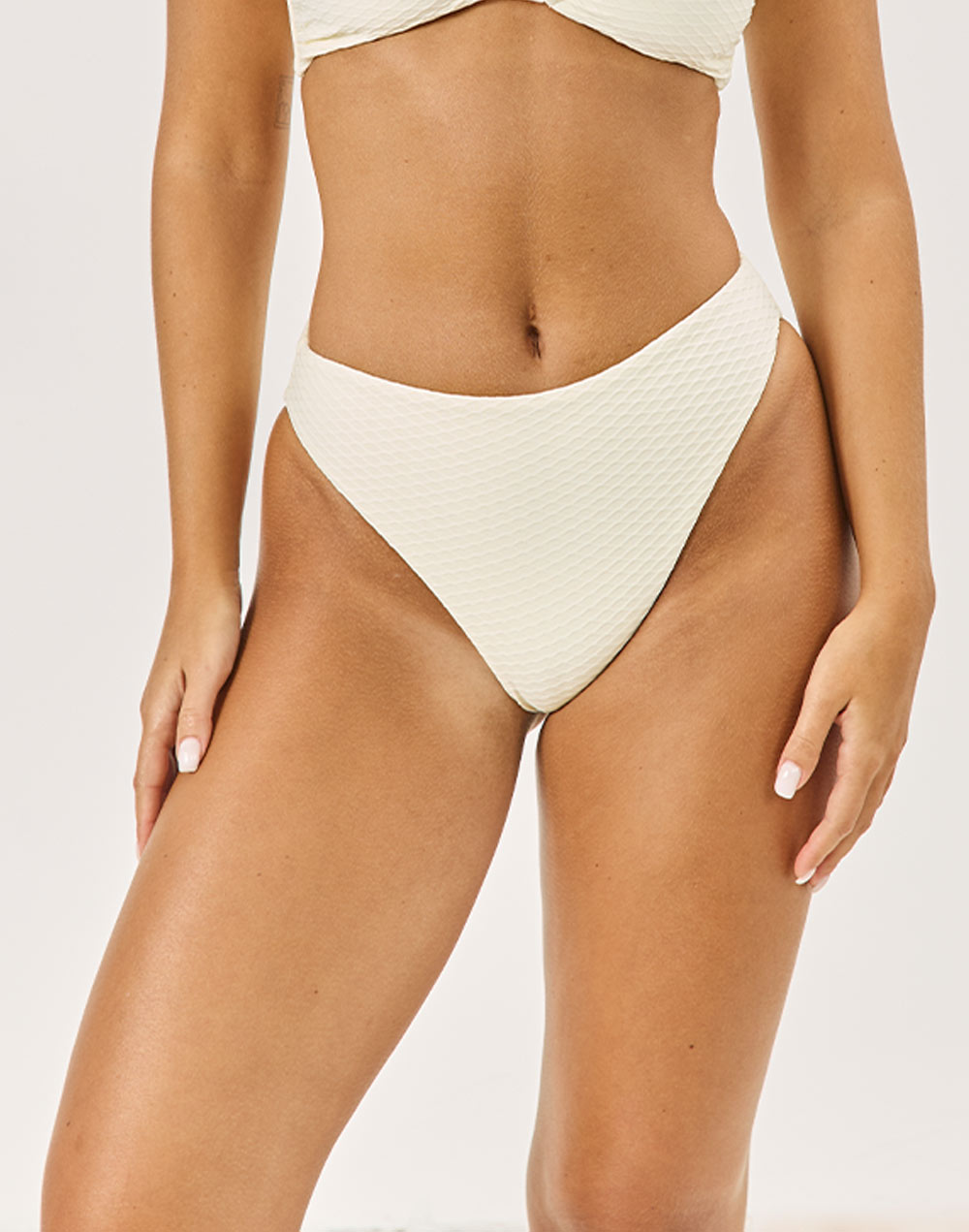 תחתון ביקיני גבוה שנהב SUMATRA