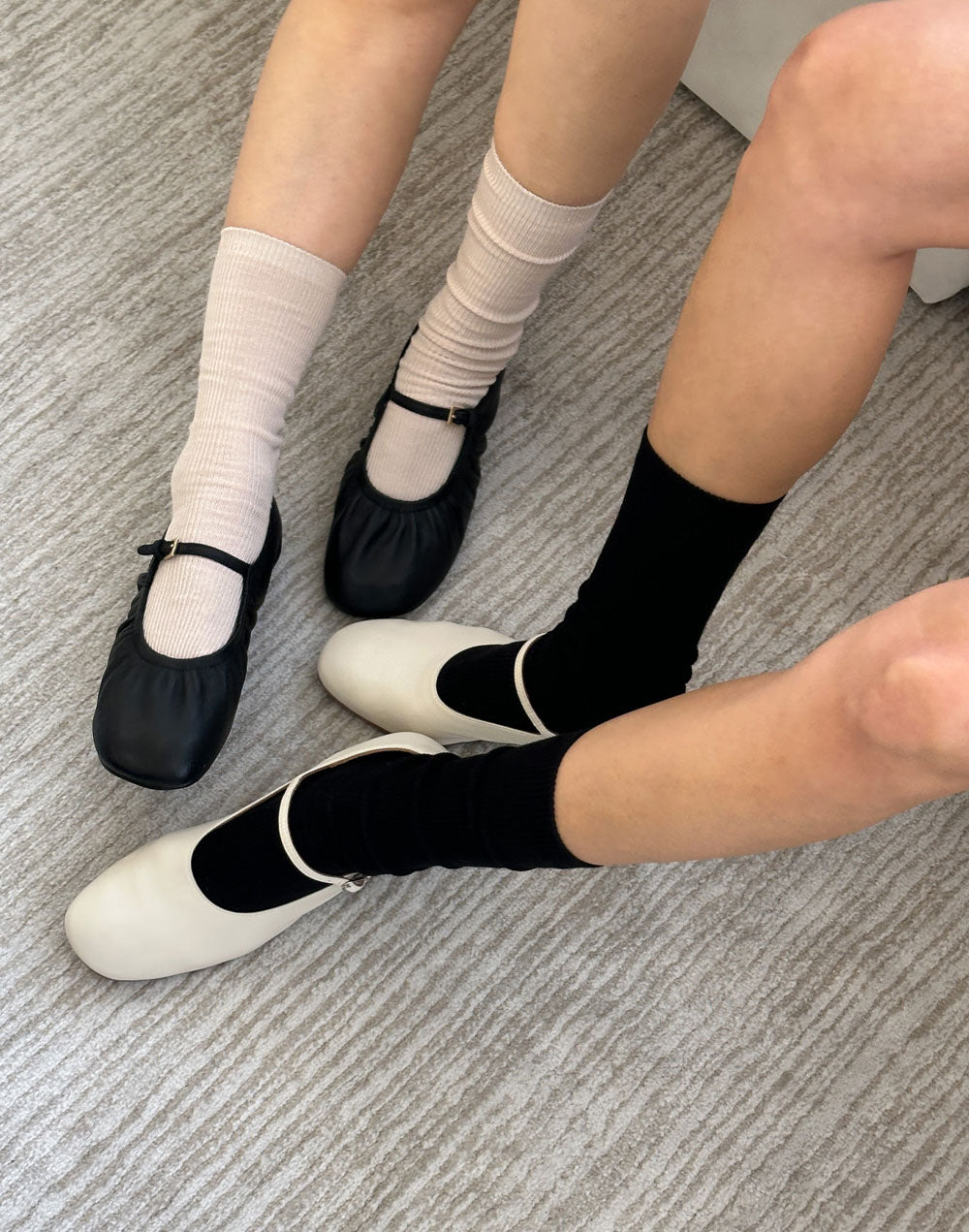 גרביים רכות שחורות TROUSER