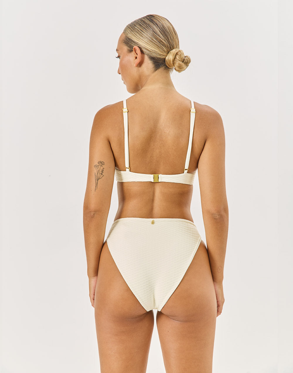 טופ ביקיני שנהב V-LAND