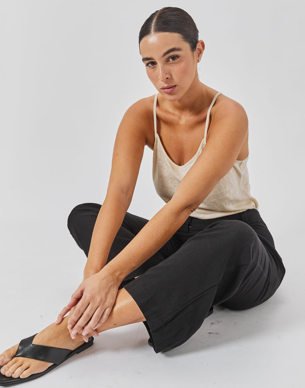 מכנסי פשתן נינוחים שחורים CYPRUS