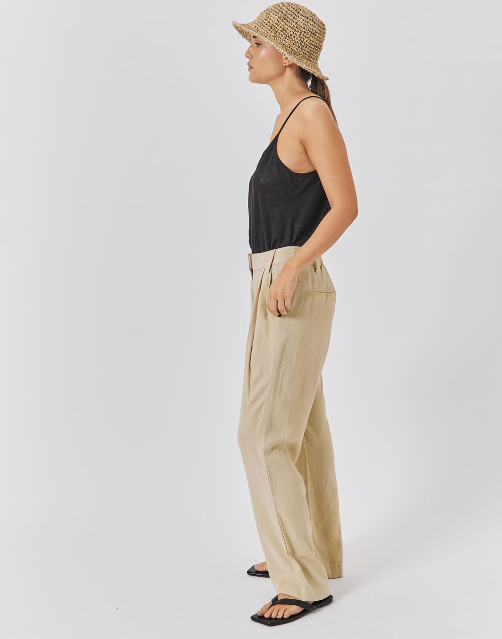 מכנסי פשתן נינוחים חול CYPRUS