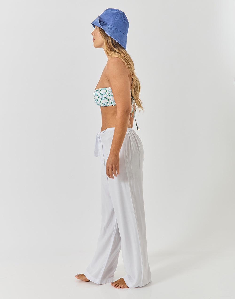 לבנים RIVIERA מכנסי