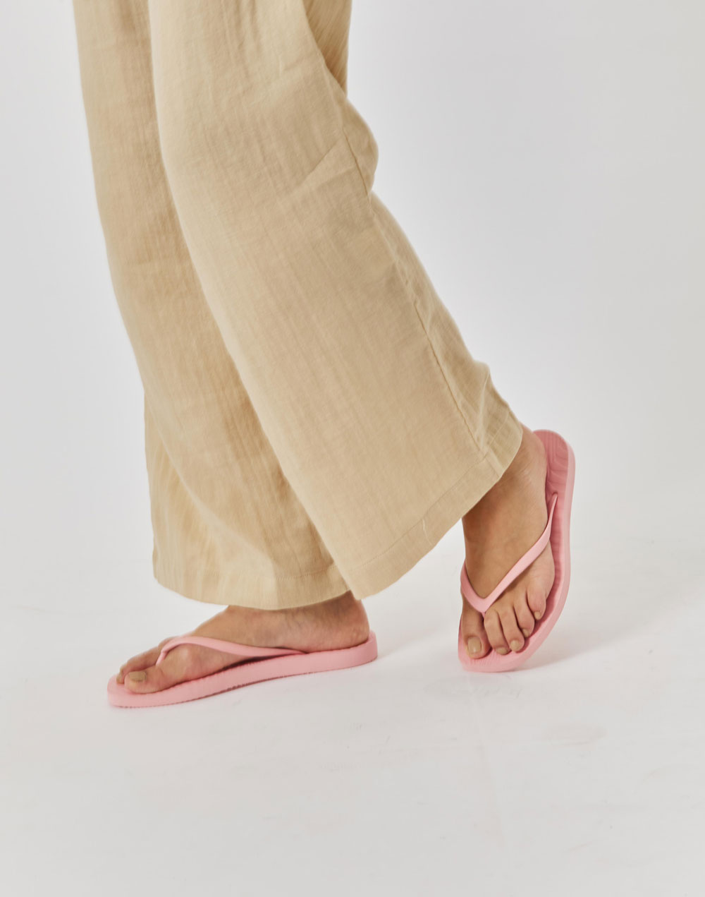 כפכפי אצבע במראה אלגנטי ורוד TAPERED