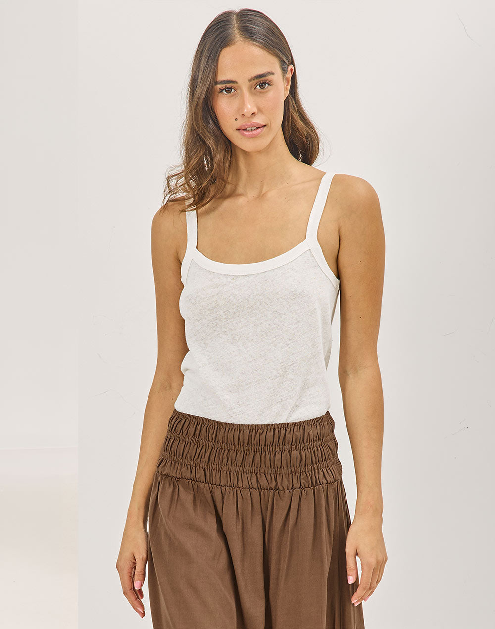 גופיה מפשתן לבנה TOR