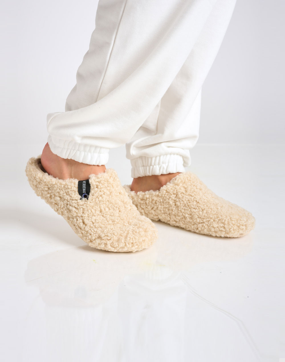 נעלי בית חול CURLY