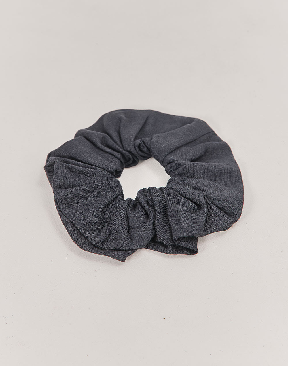 סקראנצ'י גומיה לשיער שחור