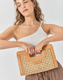 ראטן משולב עור קאמל Clutch