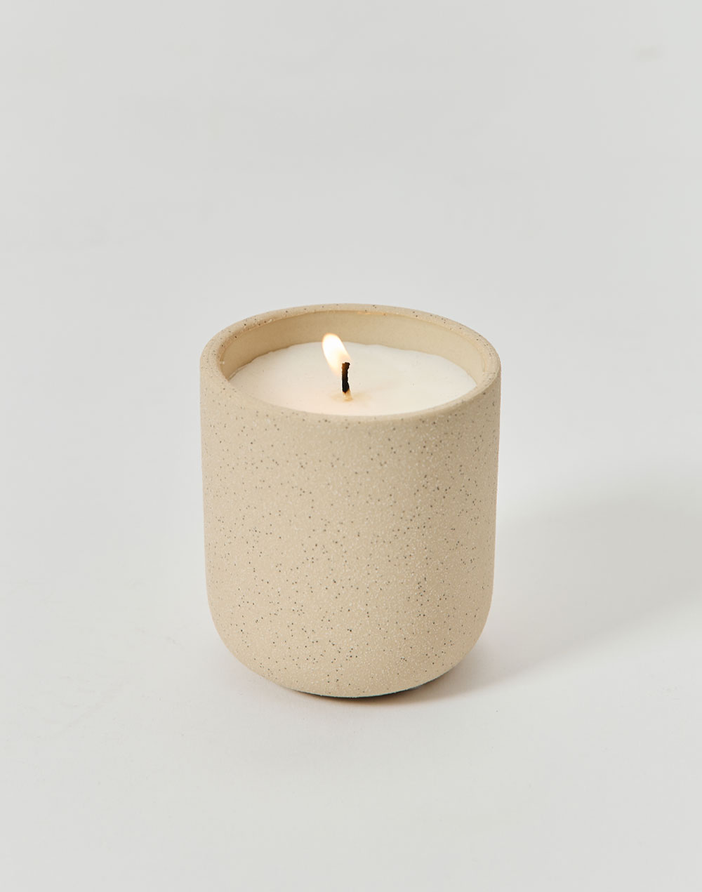 נר ריחני בכלי קרמיקה קטן בניחוח EBOONY WOOD