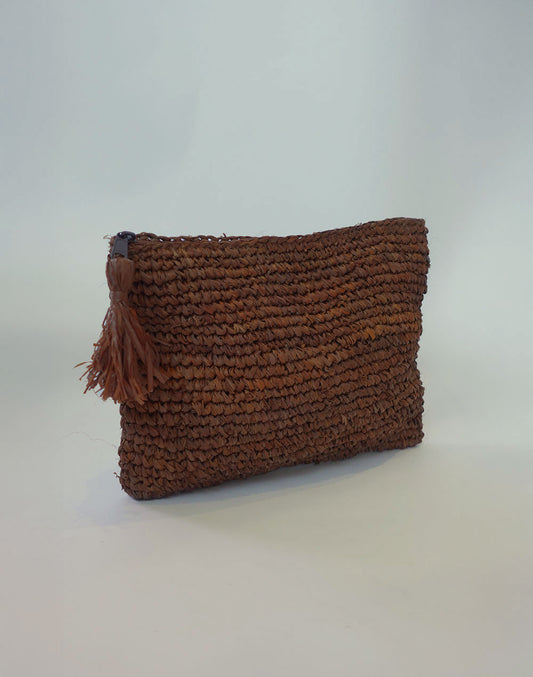 תיק יד קלאץ חום RAFFIA