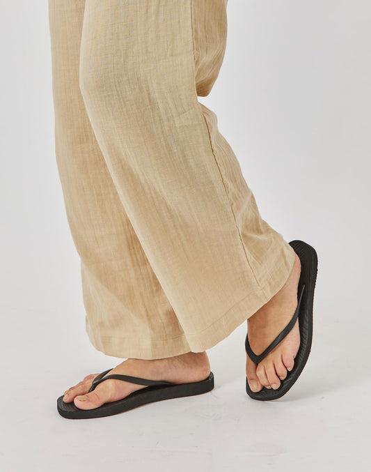 כפכפי אצבע במראה אלגנטי שחור TAPERED